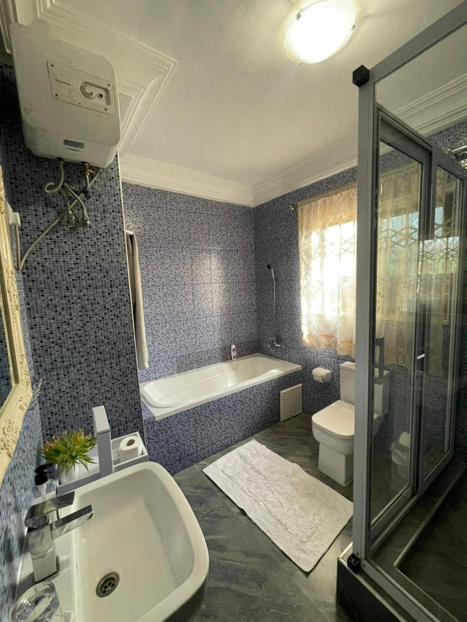 Perriman Hotel Kokrobite Luaran gambar