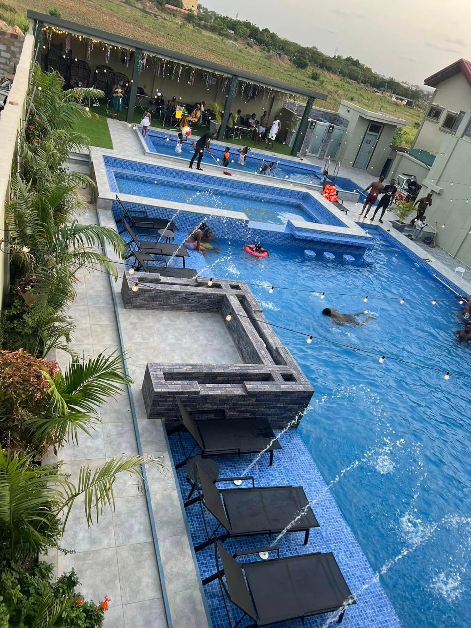 Perriman Hotel Kokrobite Luaran gambar